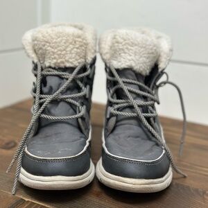 Gray Sorel Ankle Snow and Rain Boot Size 9
